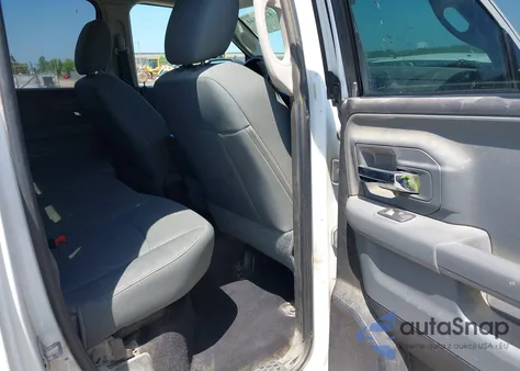 2015 Ram 1500 Slt z USA, uszkodzony, nr VIN 1C6RR7GG6FS511385